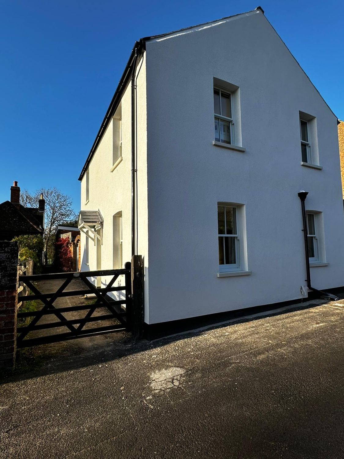 External walls Insulation with Diathonite Evolution lime-cork-clay thermal rendering system in Piccotts End, Hemel Hempstead