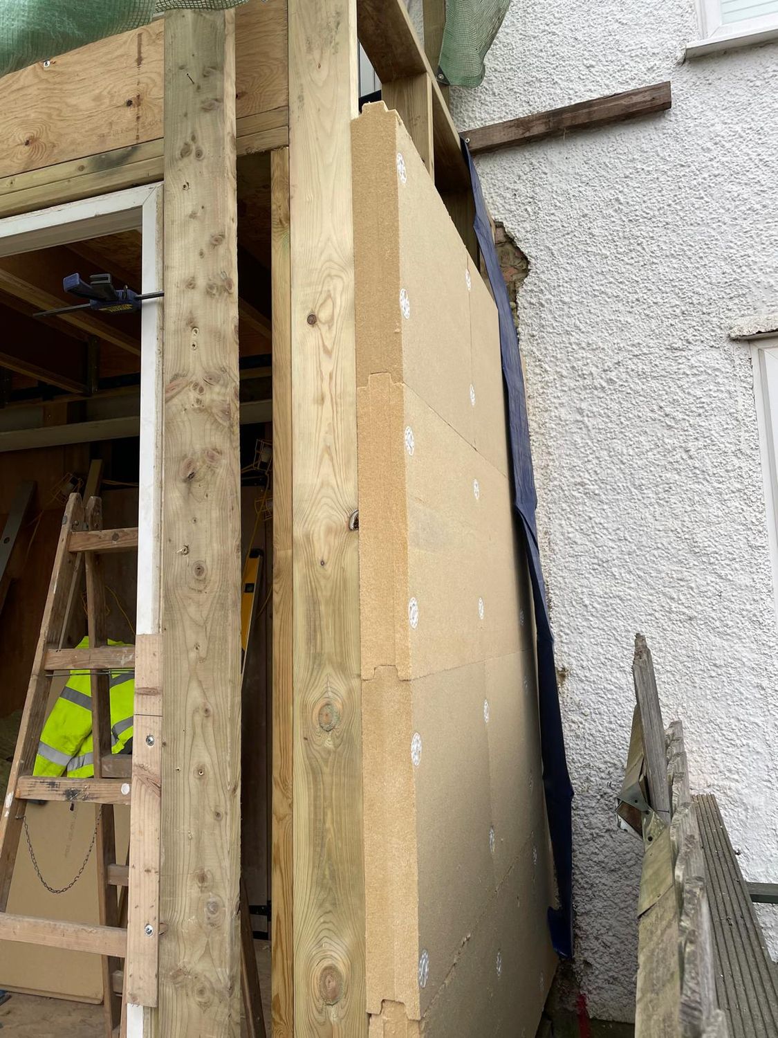 Installation of Steico wood fibre external wall insulation boards