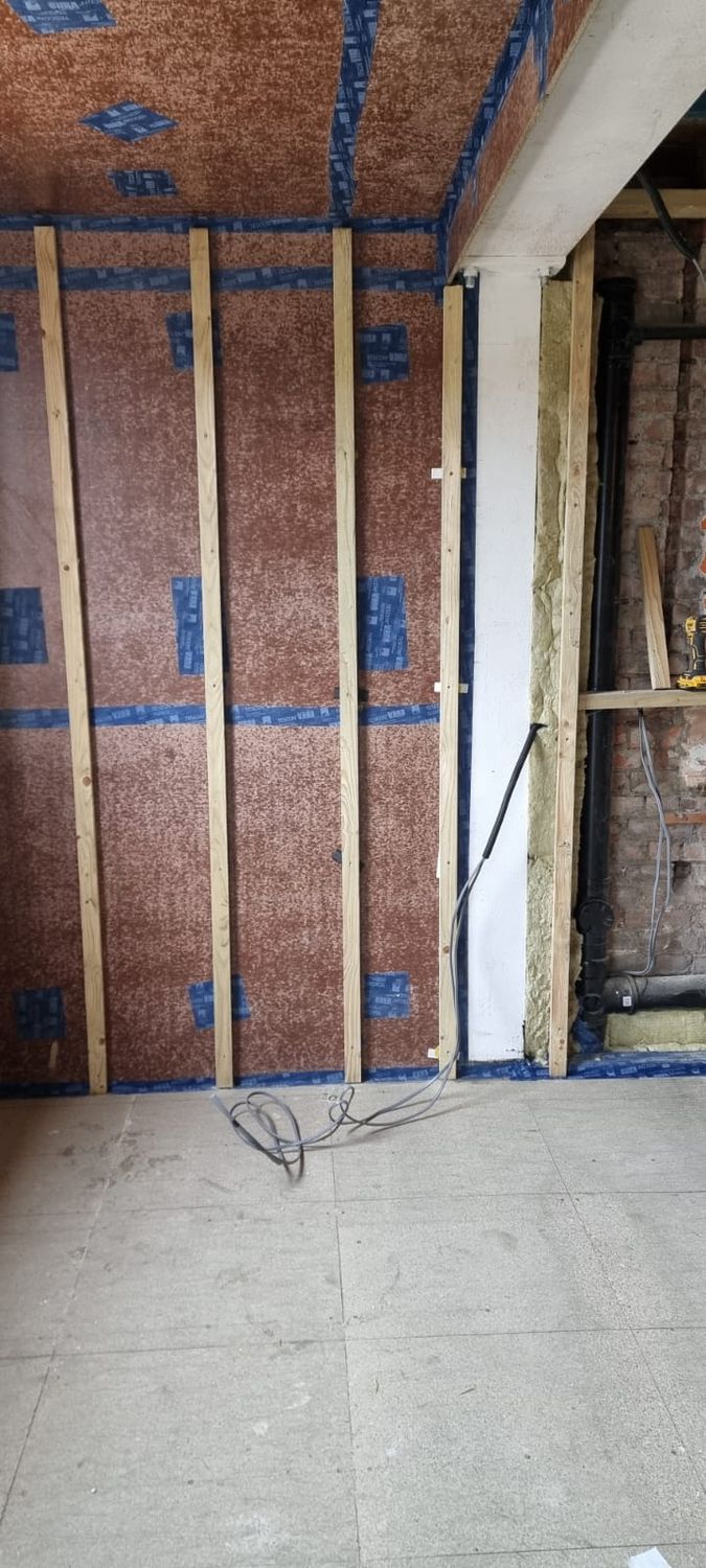 Warmcel cellulose insulation blown-in, Finsa airtight vapour barrier racking board taped