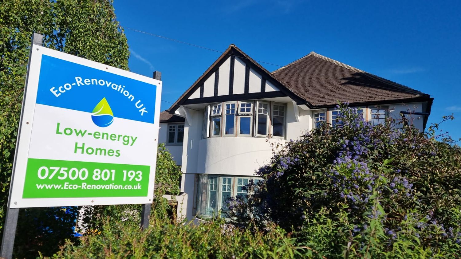 Deep renovation and insulation of a 1930s detached house in Epsom, with heat pump integration