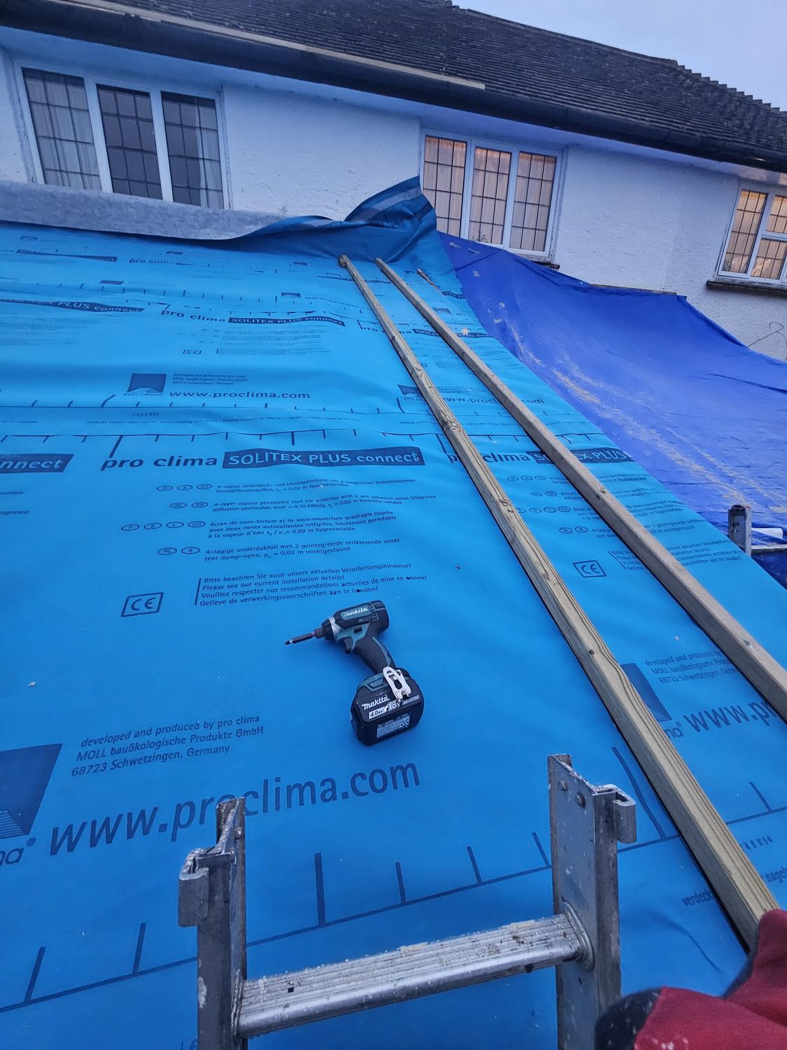 Roof insulation - Pro Clima Solitex Plus connect and counter battens installed to keep ventilation