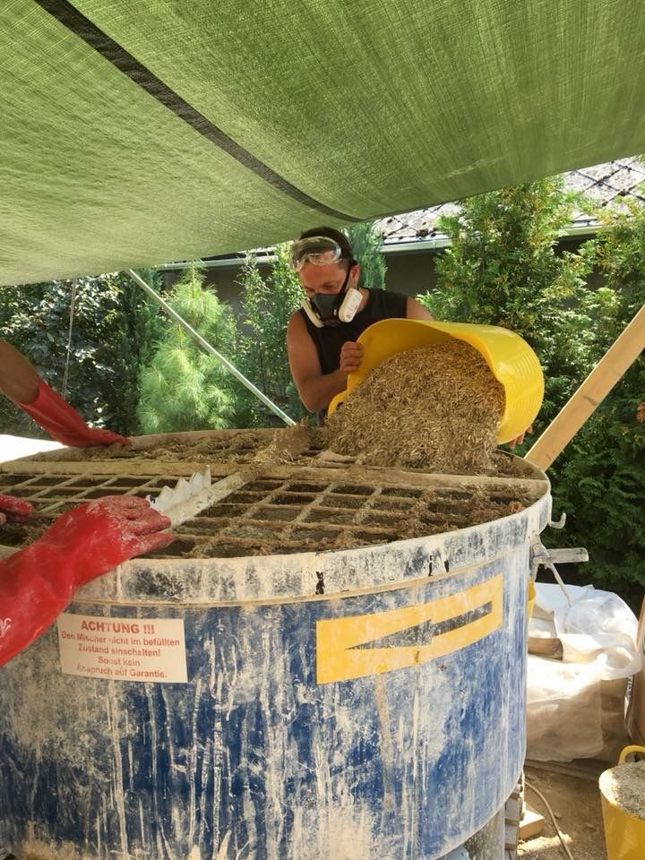 Mixing hemp with lime