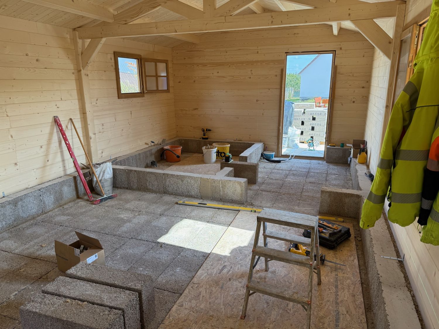 Installing internal wall insulation with hempcrete and internal walls with IsoHemp blocks