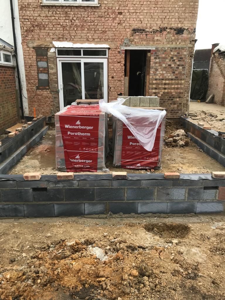 Porotherm monolithic ceramic blocks delivered for new extension