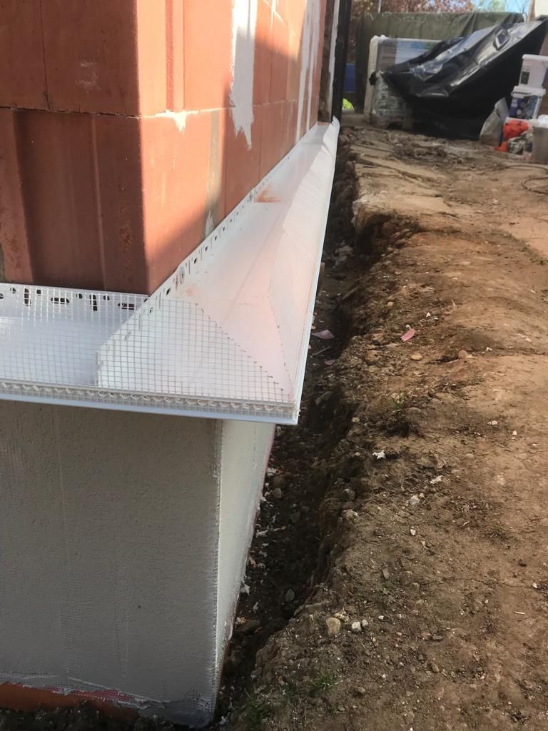 Installation of starter rails for 200mm Steico wood fibre insulation boards