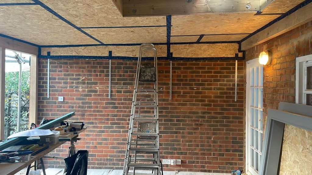 Airtightness tapes fitted around roof board joints