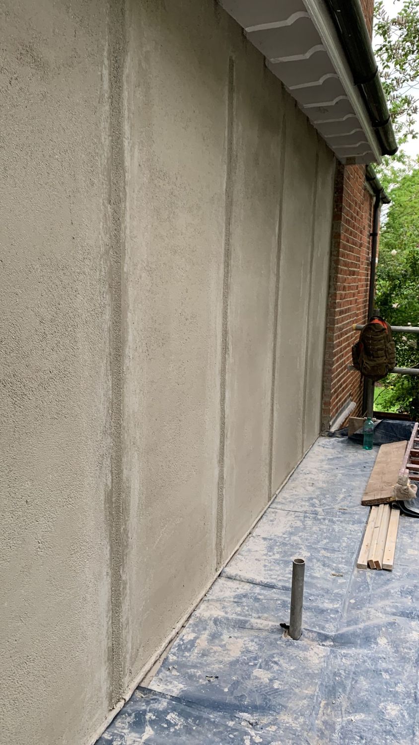 Battens taken out and wall fully rendered with Diathonite base coat